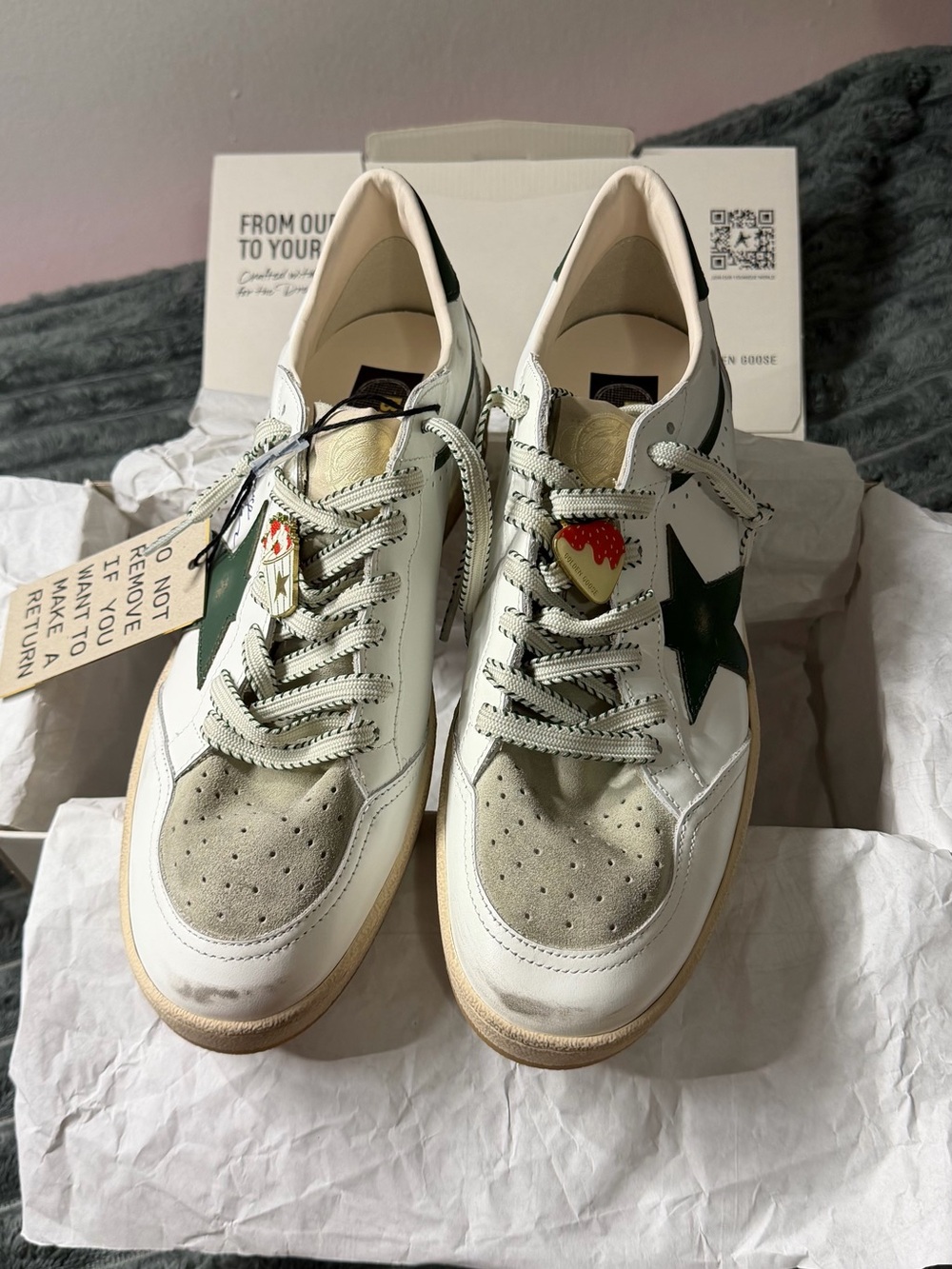Golden Goose/Men’s Ball Star LTD in white leather with green star and Skins